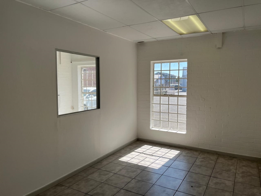 To Let commercial Property for Rent in Paarden Eiland Western Cape